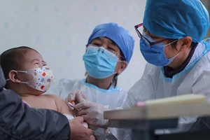 Hệ lụy lớn khi hệ thống y tế thế giới bị gián đoạn vì COVID-19