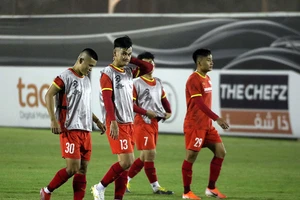 Đối thủ nắng nóng 43 độ lúc 20 giờ ở Saudi Arabia