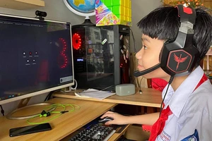 1 tuần học online: Tạm ổn, không áp lực