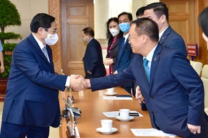 Thủ tướng: Tập trung hỗ trợ khôi phục sản xuất, kinh doanh