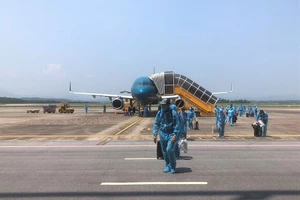 Lộ trình 4 bước mở cửa bầu trời đón khách quốc tế