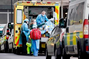 Anh, Mỹ liên tục cảnh báo về biến thể Delta Plus