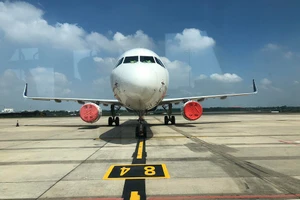 Đã đến lúc mở cửa đường bay quốc tế