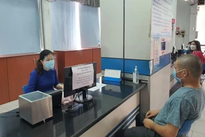 Lý do người dân chưa “xuống tiền’” mua vé tàu tết 2022