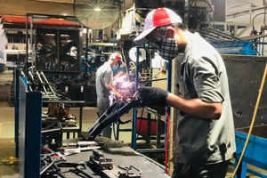 Hơn nửa triệu lao động sắp quay lại làm việc