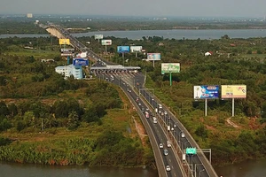 Dự kiến bố trí thêm 92.600 tỉ để ngành giao thông làm cao tốc
