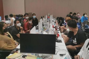 Campuchia truy quét nạn lừa, ép người khác gọi điện lừa đảo