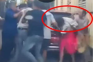 Vụ công an phường lập chốt: Cần làm rõ đúng, sai