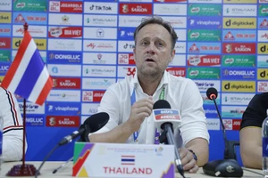 Khi ông Polking ví U-23 Thái Lan như xe máy dầu