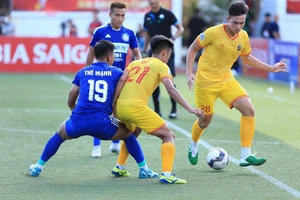 SPL - “phủi” như chuyên nghiệp