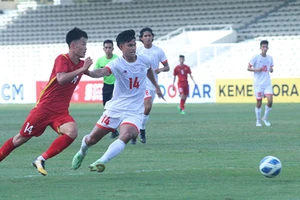 Thắng đậm Philippines, U-19 Việt Nam tạo sức ép lên các đối thủ