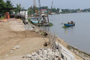 Đề xuất gói thầu 3 tỉ khảo sát dự án kè hơn 100 tỉ