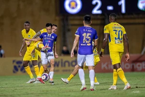 Bầu Đức hết vô địch V-League, gỡ gạc Cúp Quốc gia