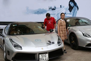 Cấm mua bán biển số xe trúng đấu giá: Phù hợp với luật