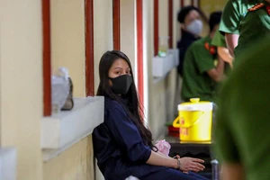 Vụ bạo hành bé gái 8 tuổi: Nguyễn Võ Quỳnh Trang lãnh án tử, cha cháu bé bị 8 năm tù