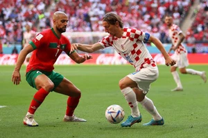 Morocco vẫn chinh phục đỉnh cao nhưng Croatia không buông xuôi