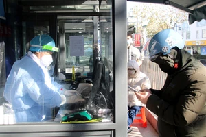 Áp lực và nỗ lực của Trung Quốc khi nới lỏng zero-COVID