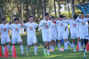 Nhận định ban đầu vụ bầu Đức kiện VPF