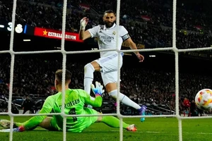 HLV Xavi lên tiếng sau bi kịch El Clasico