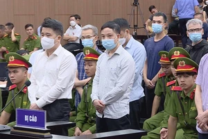 Lời luận tội đanh thép và mức án mà VKS đề nghị trong vụ 'chuyến bay giải cứu'