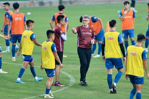 Đội hình 2 U-23 Việt Nam dễ thắng đậm Singapore