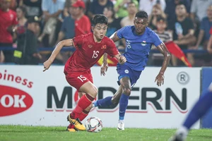 Khi ông Troussier nhận lỗi về mình…