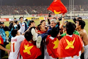 Độc đáo trận đấu có hơn 50 cựu tuyển thủ thế hệ vàng