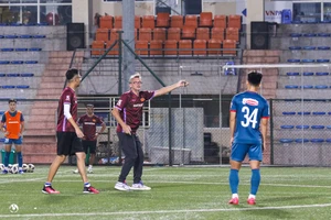 Đá với Philippines là phải thắng
