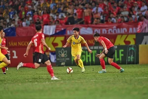 Lại tranh cãi V-League tạm dừng để tập trung U-23