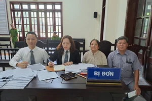 Mở lại phiên tòa sau 1 tháng thu thập thêm chứng cứ