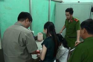 Cảnh sát hình sự trấn áp tội phạm đứng sau mại dâm