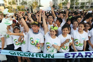 Hơn 1.000 người 'quẩy' tưng bừng hưởng ứng ngày Trái đất 2016