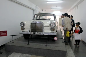 Độc đáo đường hầm bọc thép chống bom dưới dinh Độc Lập