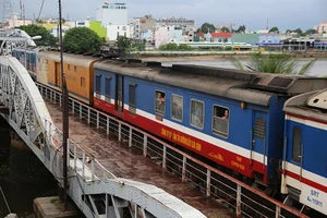 Cầu sắt Bình Lợi 117 tuổi trước ngày tháo dỡ, bảo tồn