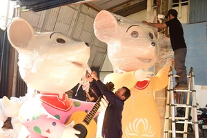 Lộ diện gia đình chuột sắp “đổ bộ” đường hoa Nguyễn Huệ 2020