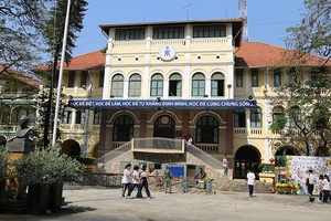 Cận cảnh ngôi trường dòng trăm tuổi ở Sài Gòn
