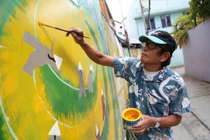 Người họa sĩ tài hoa biến tường bẩn thành kiệt tác