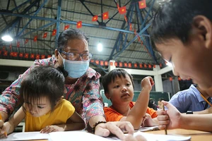 Lớp học đặc biệt của 'ngoại Thủy' ở Sài Gòn