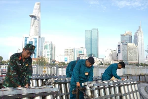 Cận cảnh trận địa pháo hoa TP.HCM sẵn sàng bừng sáng đêm giao thừa