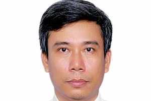 Có xử lý hình sự nhóm thiếu nữ đánh bạn, bắt liếm chân?