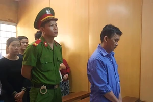 Mời nhậu không trả tiền bị đâm chết