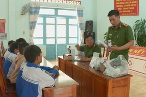 Lý giải nguyên nhân nhiều học sinh tự chế tạo pháo nổ