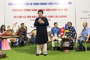 'Từ Cầm ca tân điệu đến hát chặp cải lương' đổ bộ đường sách TP Thủ Đức 