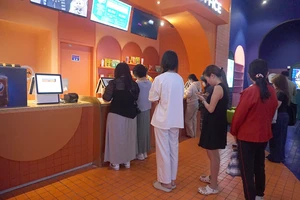 Phim Đào, Phở và Piano có hàng mà không có 'chợ'; Các 'chợ' lại phủ kín phim Mai