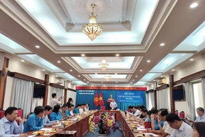 Các đại biểu góp ý hội thảo góp ý dự án Luật Công đoàn (sửa đổi). Ảnh: N. Hoàng