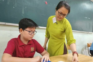 Khảo sát lớp 6 Trường Trần Đại Nghĩa: Tỉ lệ chọi là 1/12,28