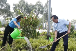 Gần 1.000 người dân tỉnh Bình Dương tham gia ‘Ngày thứ bảy văn minh’