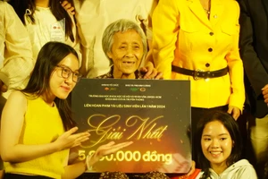 NSND Đào Bá Sơn: 'Giữa nơi xô bồ nhất vẫn có những cuộc sống như nội Mai'