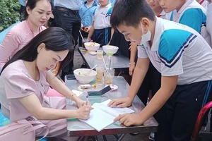 Nhà văn Trần Trà My: 'Không có ai sinh ra là người xấu!'