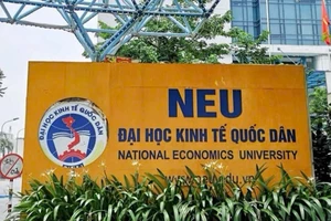 Chuyển Trường Đại học Kinh tế Quốc dân thành Đại học Kinh tế Quốc dân